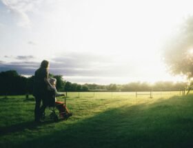 dominik lange vuoiqw4oeli unsplash caregiver informale