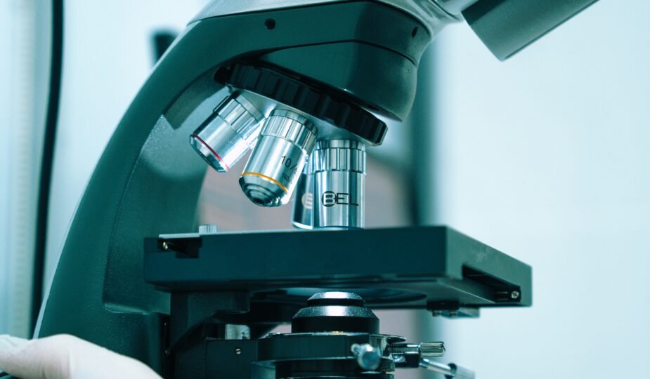 akram huseyn qv8jewwuhsi unsplash geriatria e gerontologia