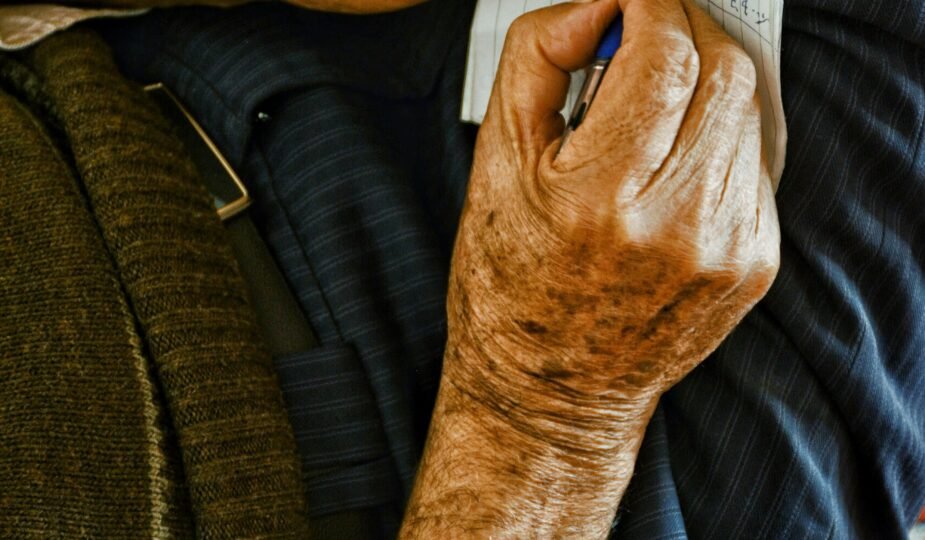 sara ghasemi qpe6wbgrpfe unsplash (1)